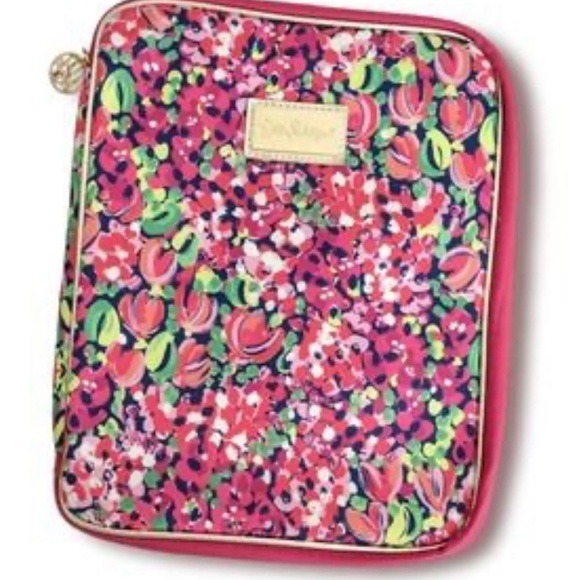 Lilly Pulitzer Handbags - Lilly Pulitzer Pink Floral Folio Notebook